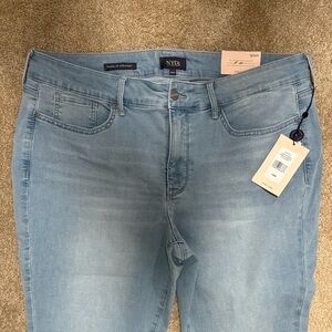 NYDJ Marilyn Straight Cropped Jeans Petite